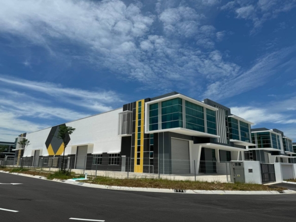 Brand New Cluster Factory (60’x150′) @ Desa Cemerlang