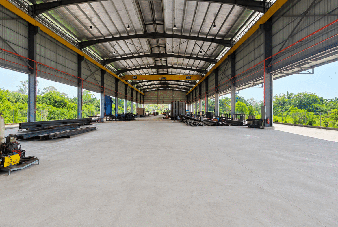 Pekan Nanas Open Shed Factory