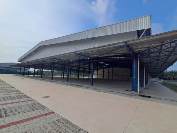 Kota Tinggi Open Shed Detached Factory For Sale