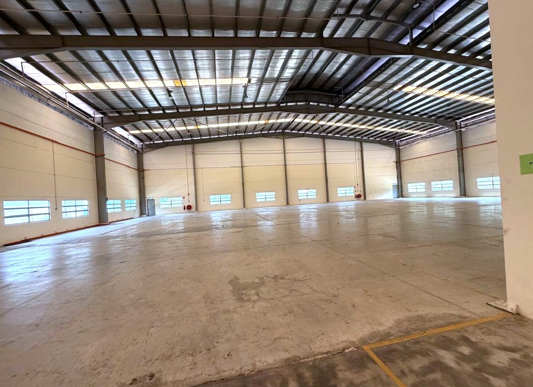 I-Park Senai Airport City freehold corner detached factory for sale with 31,202 sq.ft. built-up area and 600 Amp power supply.