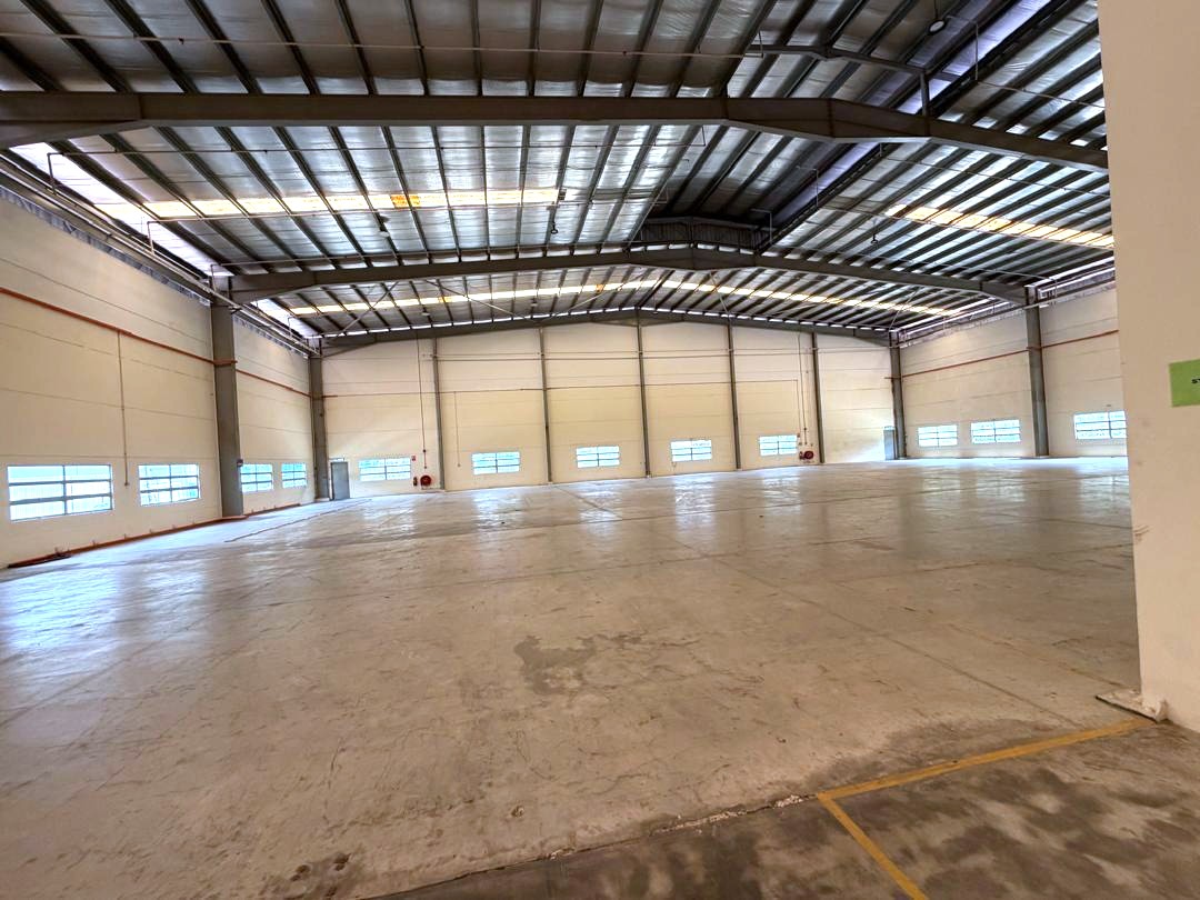 I-Park Senai Airport City freehold corner detached factory for sale with 31,202 sq.ft. built-up area and 600 Amp power supply.