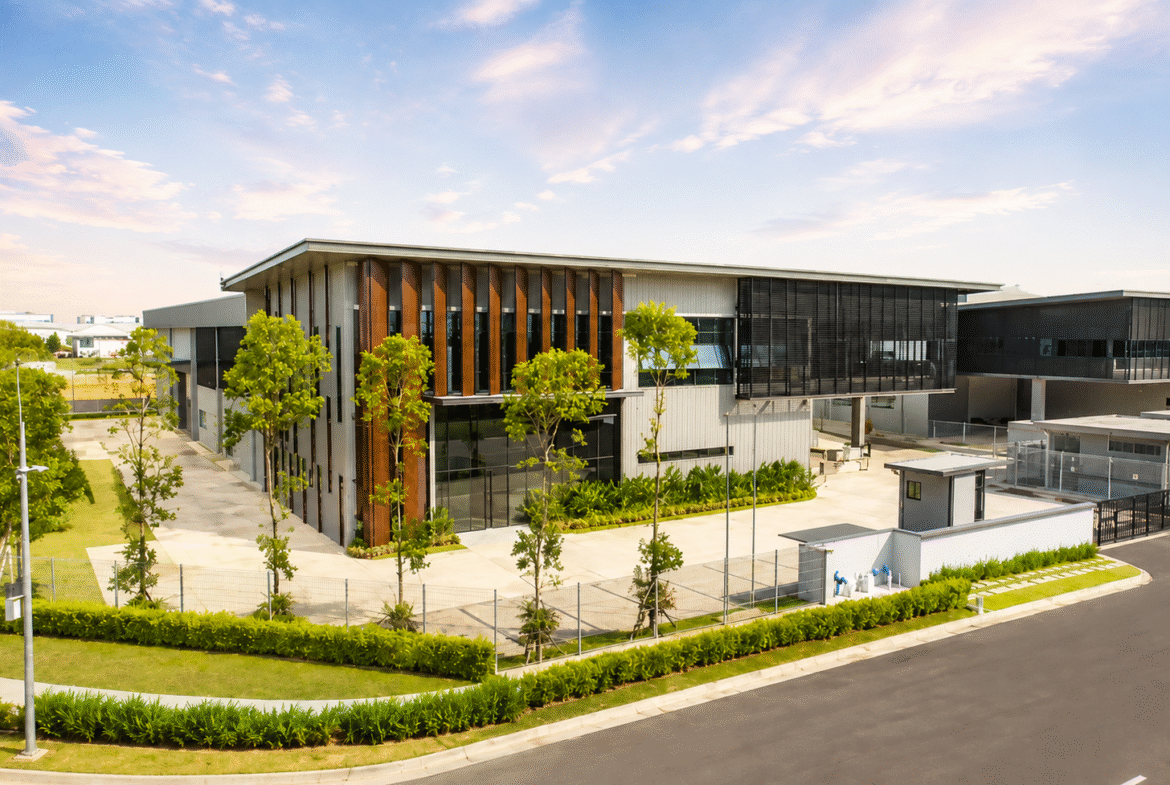 I-Park Senai Airport City freehold corner detached factory for sale with 31,202 sq.ft. built-up area and 600 Amp power supply.