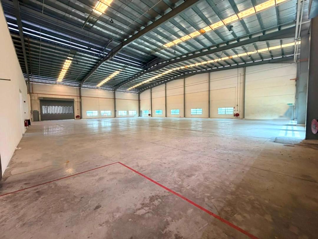 I-Park Senai Airport City freehold corner detached factory for sale with 31,202 sq.ft. built-up area and 600 Amp power supply.