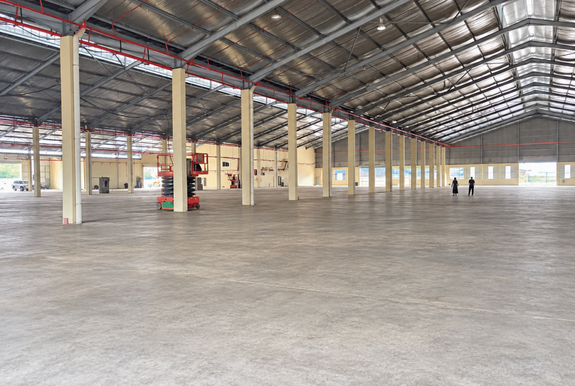 Pasir Gudang 5-acre single storey detached factory with office for rent
