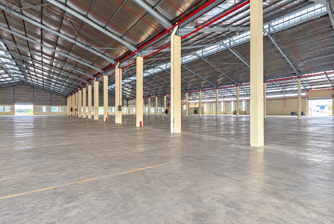 Pasir Gudang 5-acre single storey detached factory with office for rent