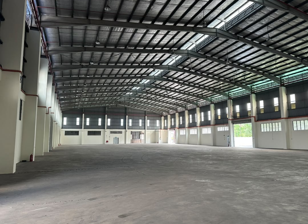 Taman Perindustrian Desa Plentong detached factory for rent
