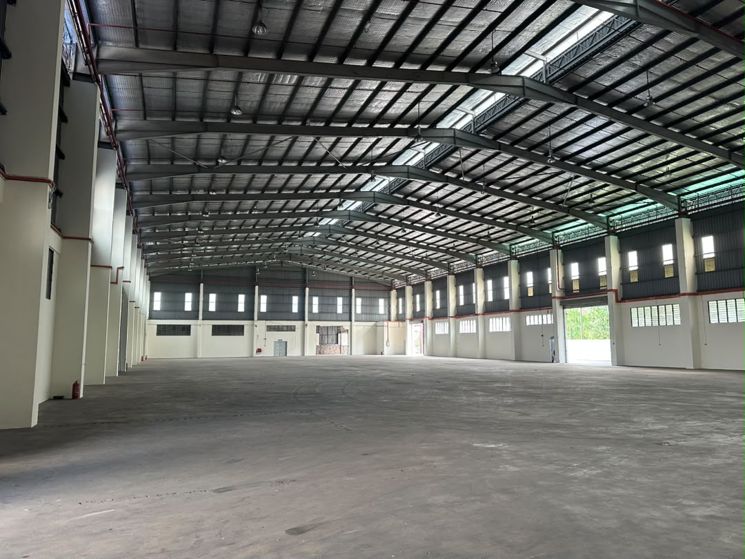 Taman Perindustrian Desa Plentong detached factory for rent