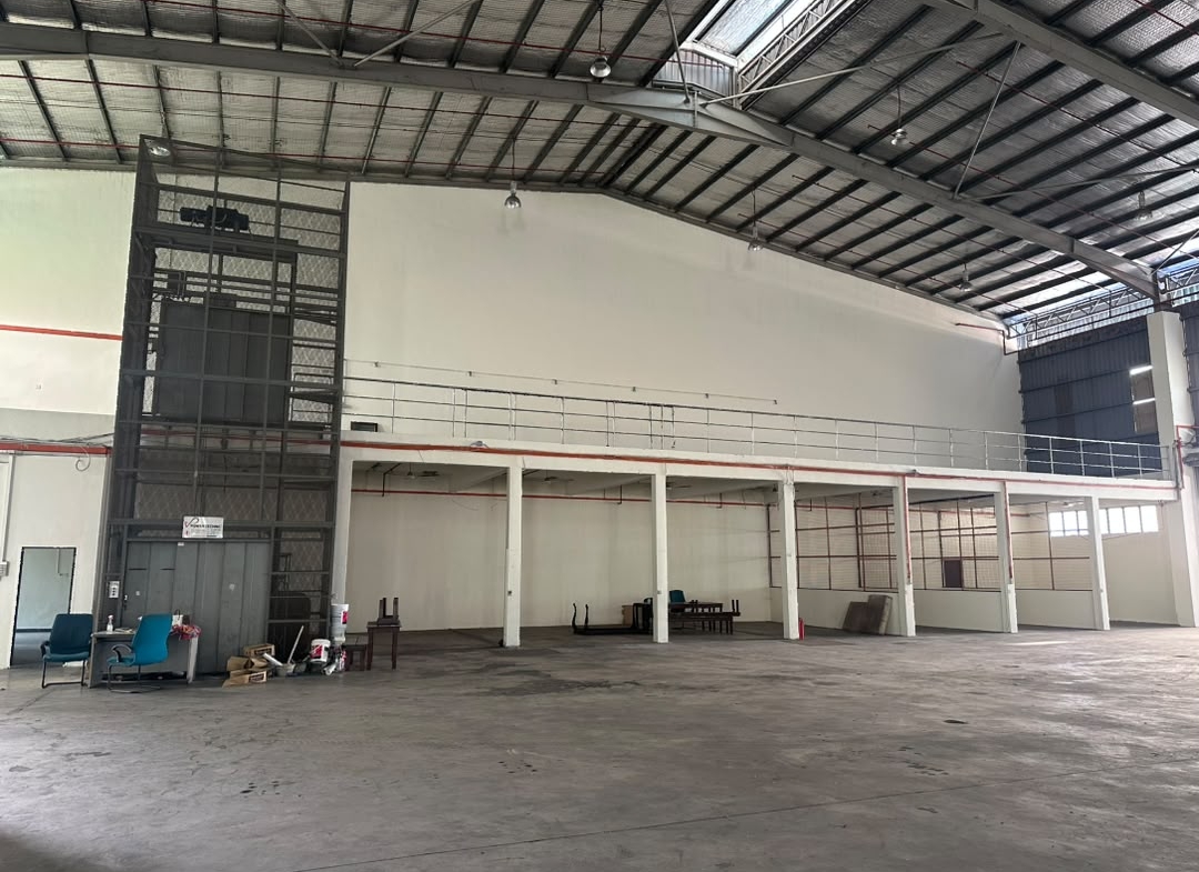 Taman Perindustrian Desa Plentong detached factory for rent