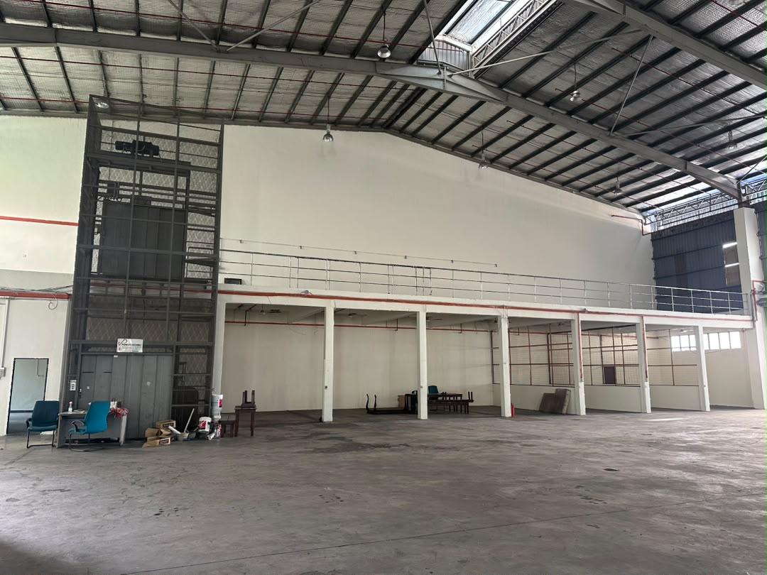Taman Perindustrian Desa Plentong detached factory for rent