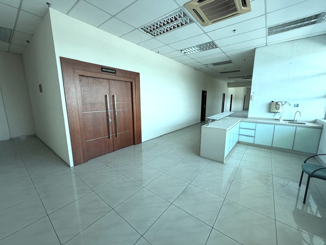 Desa Cemerlang Factory Interior Desa Cemerlang factory interior with 9 metre ceiling