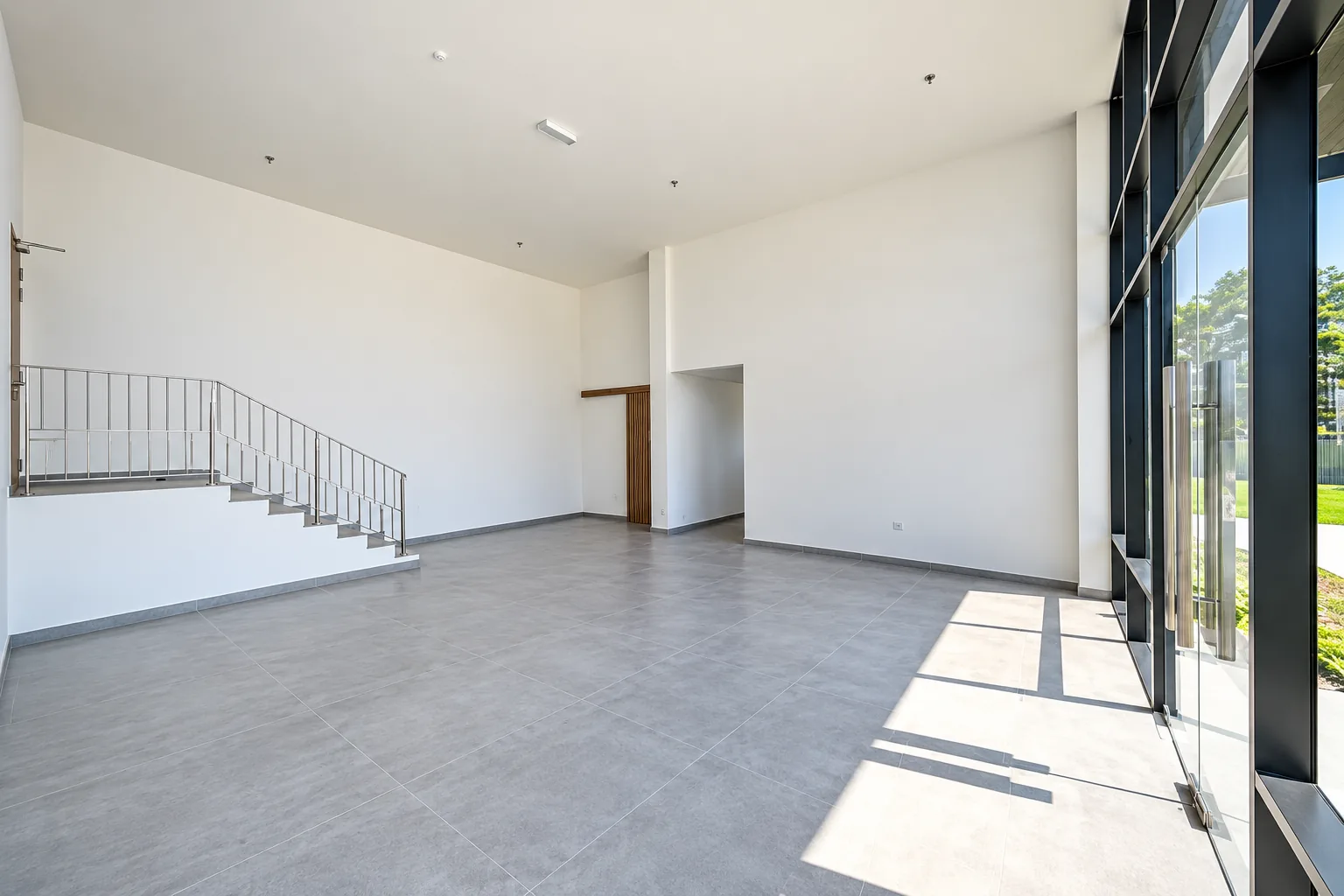 i-TechValley factory for sale – lobby Ground floor lobby of the detached factory for sale in i-TechValley, Gelang Patah