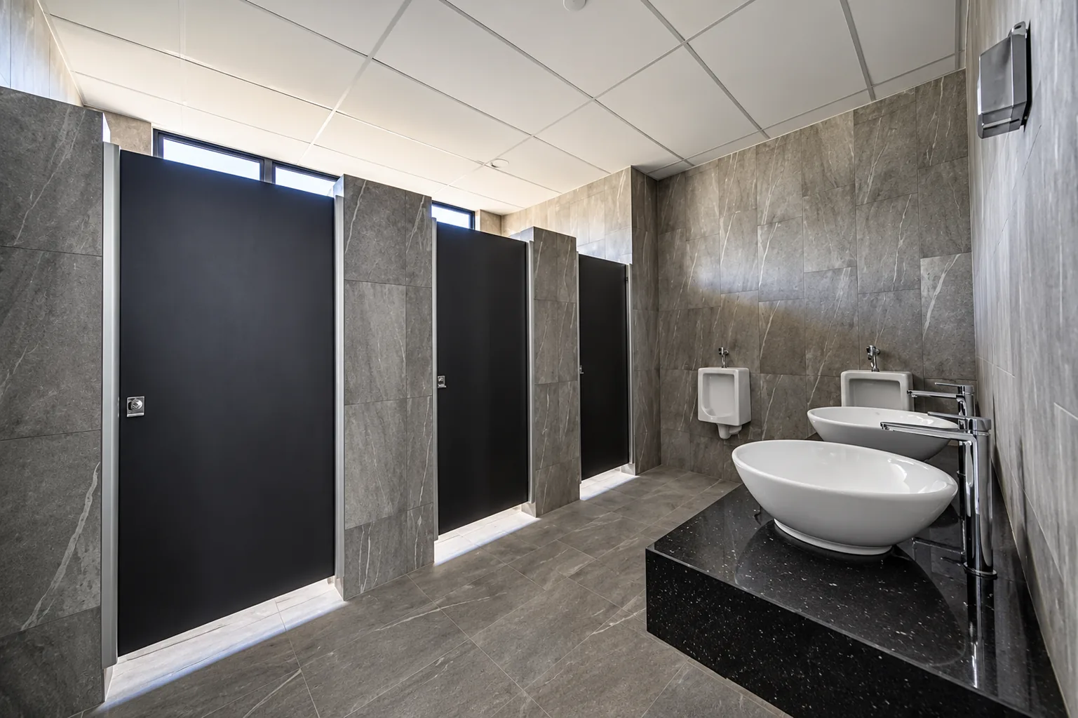 i-TechValley factory for sale – toilets Toilets of the detached factory for sale in i-TechValley, Gelang Patah
